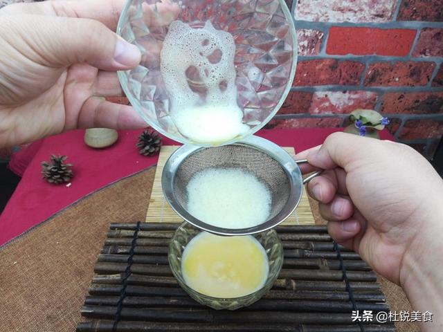 布丁的制作方法视频
:布丁怎么做好？  第6张