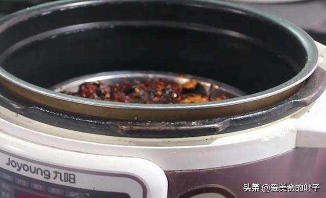 扣肉制作视频
:扣肉要什么做颜色才好看又好吃？  第11张