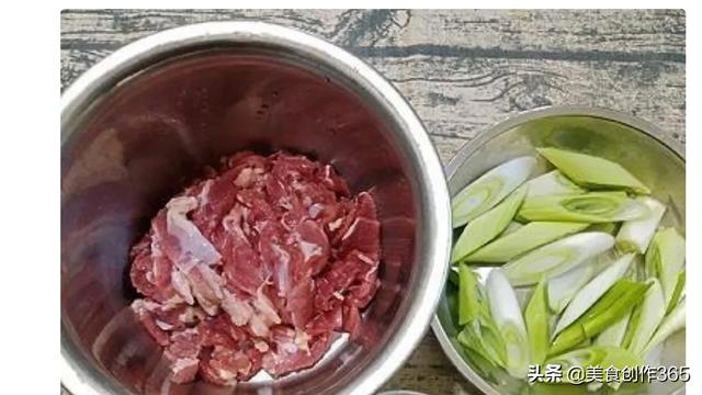 葱爆羊肉制作视频
:葱爆羊肉要腌下羊肉吗？  第1张