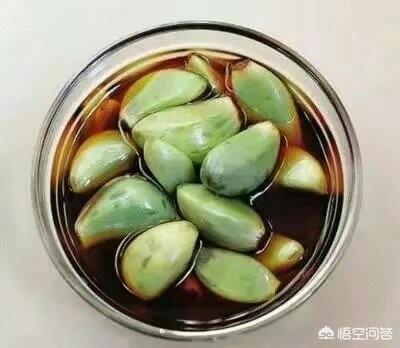 变蒜的做法视频
:变蒜怎么腌制，现在的季节能腌制吗？  第2张