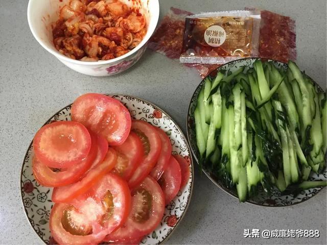 炒冷面的做法视频
:冷面怎么做好吃？  第4张