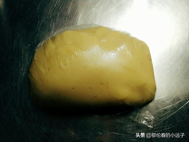 学做月饼的做法视频
:月饼的饼皮怎么做？  第3张